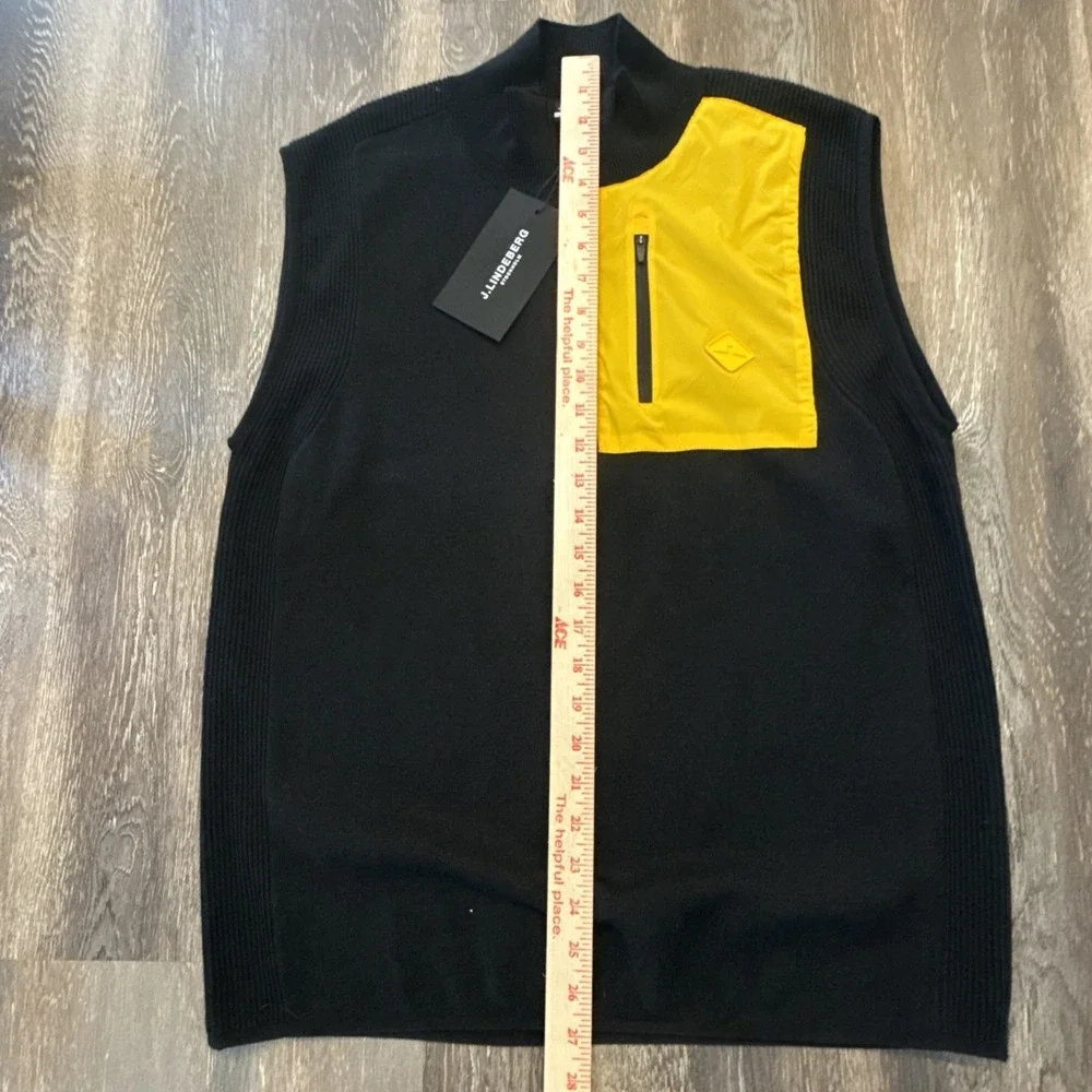 J. Lindeberg Men's Large Patch Knitted Vest Black/ Yellow NWT